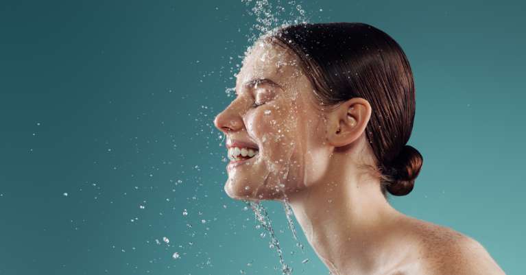 Csökkentsd a szárazságot otthonodban: Használj párásítót vagy helyezz egy tál vizet a radiátorra